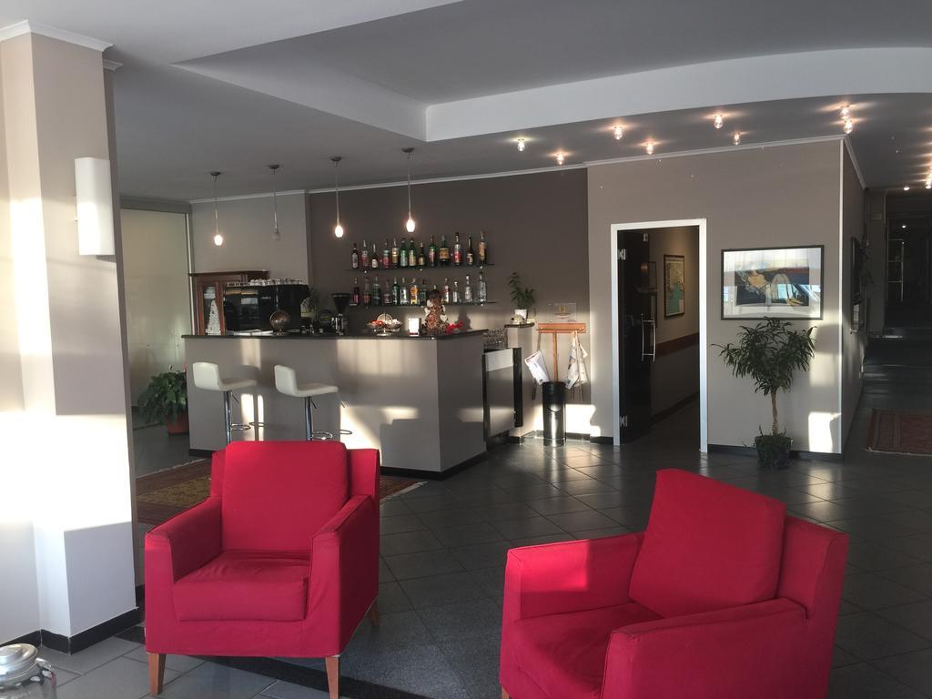 Hotel Internazionale Финале Лигуре Екстериор снимка